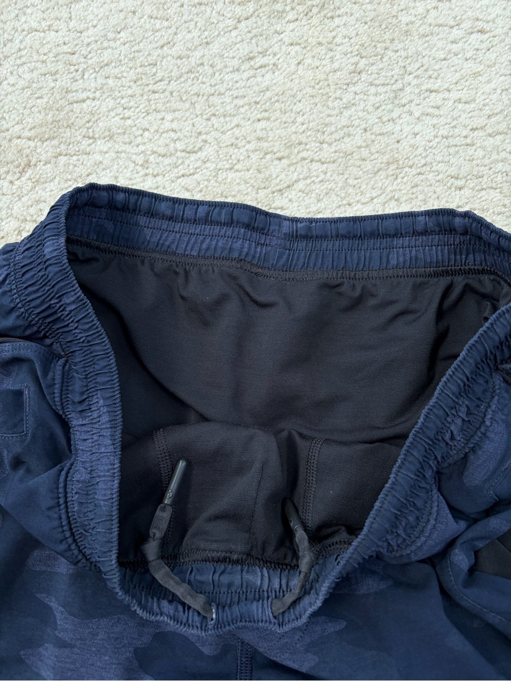 Lululemon Men’s Large Pace Breaker Short 9" Smokescreen Camo Cadet Blue Black - Picture 7 of 11